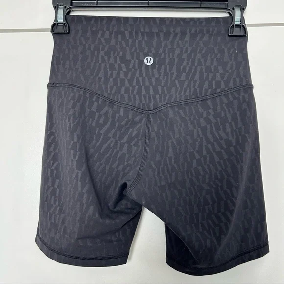 Lululemon Align High-Rise Short 6" Segment Emboss Black Size 4 - Picture 4 of 7